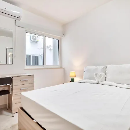 Mercury Penthouse In Centre By Haven & Keys Malta アパート スリーマ
