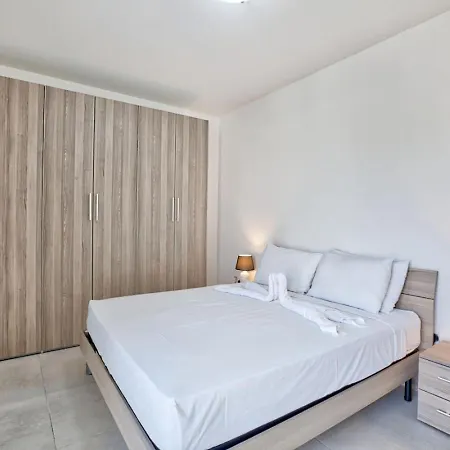 Lejlighed Mercury Penthouse - Centre - By Haven & Keys Malta *