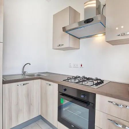 Mercury Penthouse - Centre - By Haven & Keys Malta Apartment Sliema