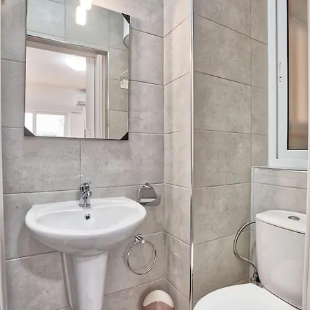 Mercury Penthouse - Centre - By Haven & Keys Malta *