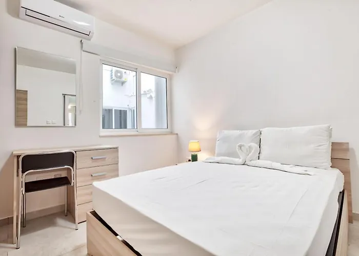 Mercury Penthouse In Centre By Haven & Keys Malta Apartamento Sliema