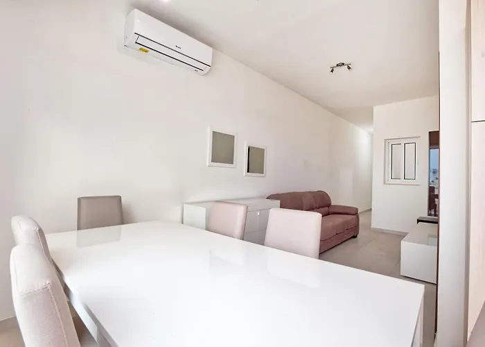 Apartamento Mercury Penthouse In Centre By Haven & Keys Malta